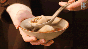 新的一年，我們還是要吃好喝好哦，祝大家元宵快樂！